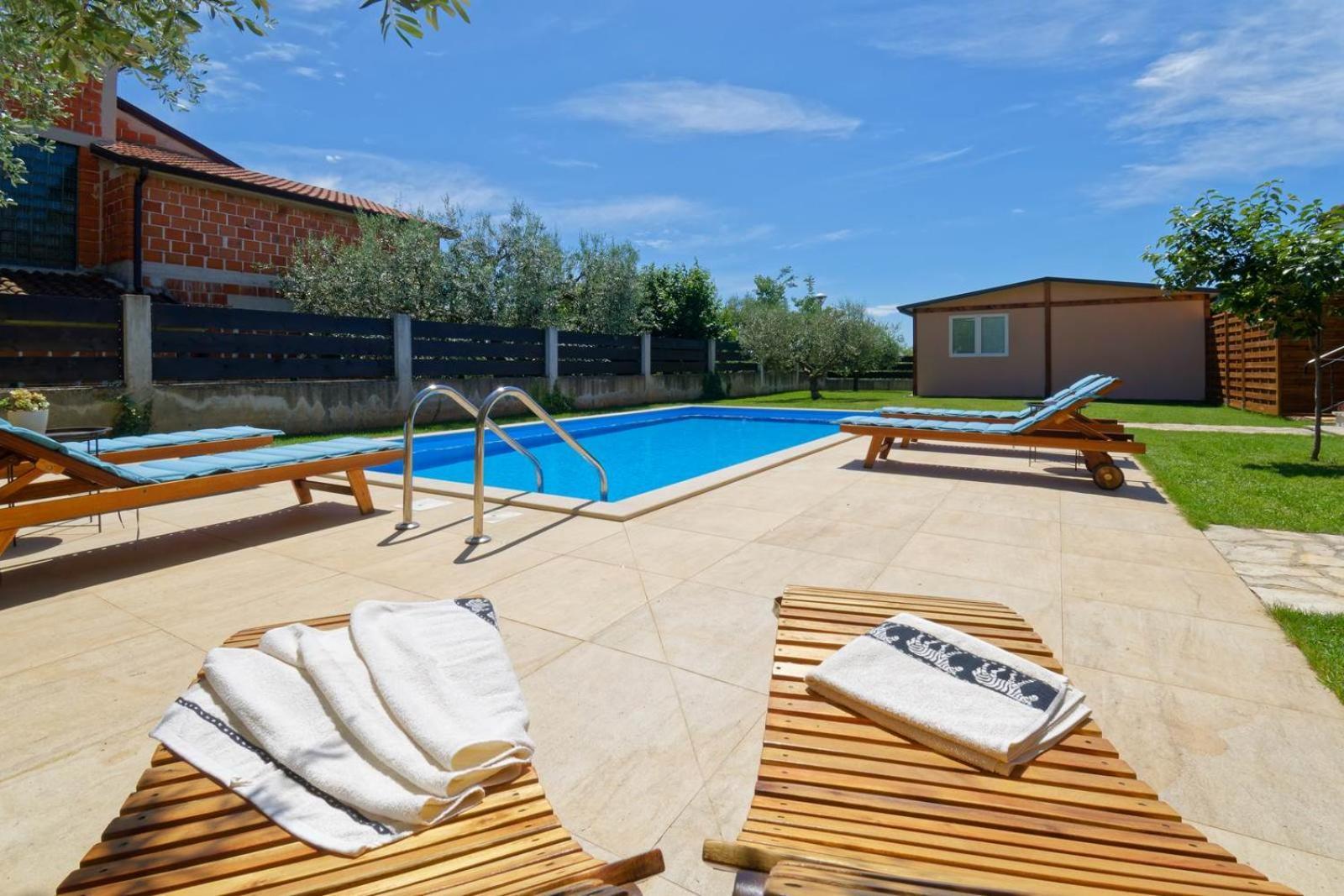 Apartment Maritea By Rent Istria Umag Eksteriør billede